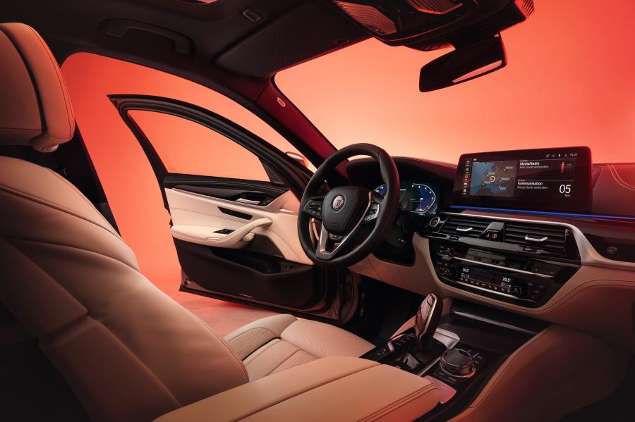 Интерьер Alpina D5 S Touring (G31) 2020 года  (WW) (фото 7 из 8)